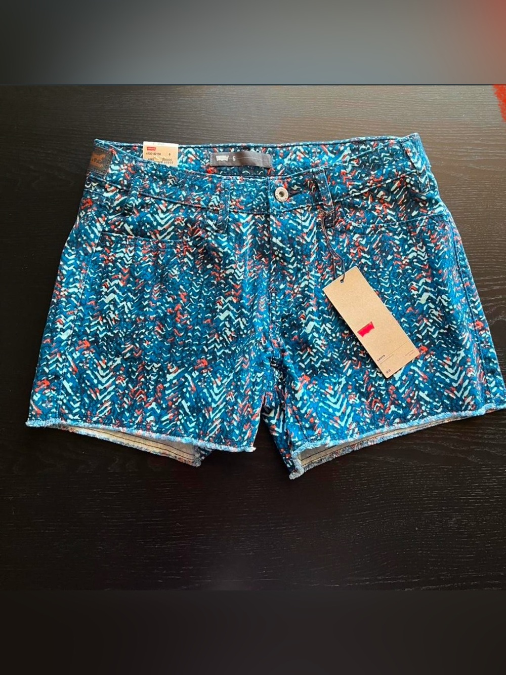 Levi’s Brand New (Original $44) Printed Raw Hem Denim Shorts